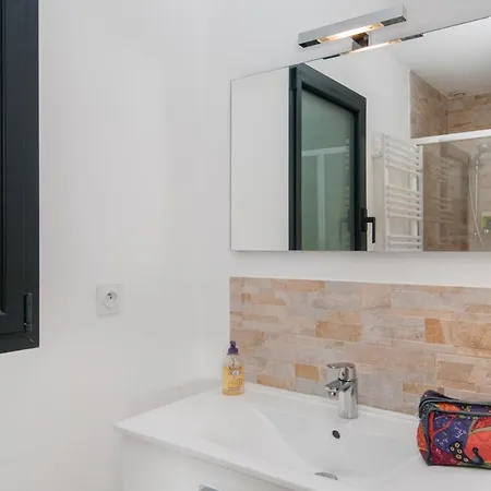 Aigue-belle Sleeps 8 Pool Air Con Wifi Villa Le Lavandou