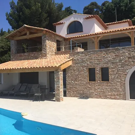 Aigue-belle Sleeps 8 Pool Air Con Wifi Villa